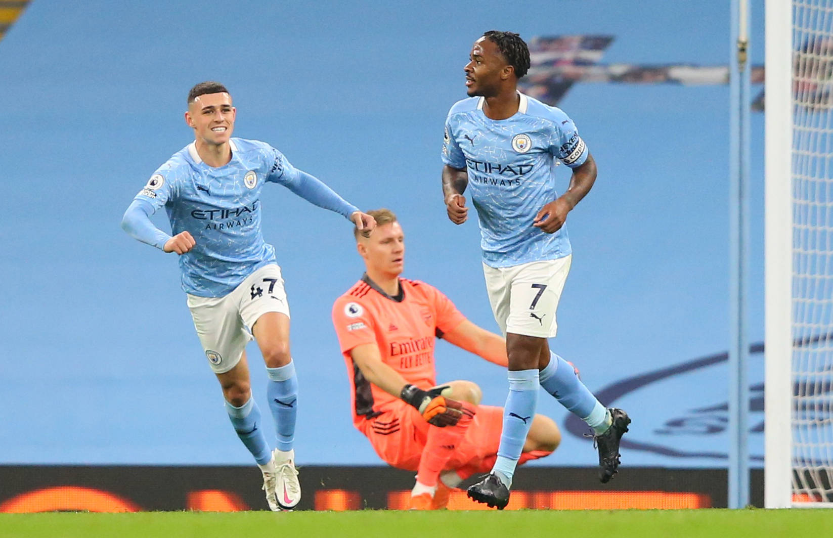 也凸显出球 也凸显出球